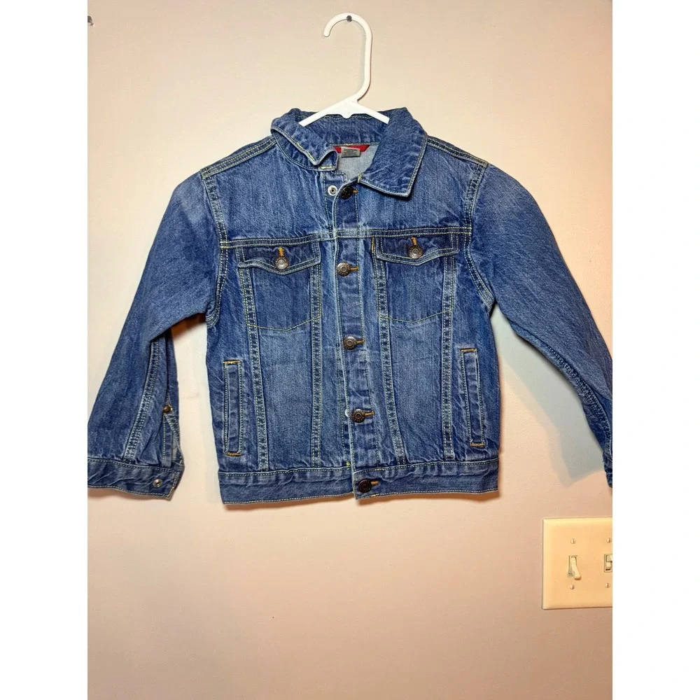 OshKosh Bgosh Kids Medium Wash Denim Trucker Jacket Size 6 Blue Cotton 463-374